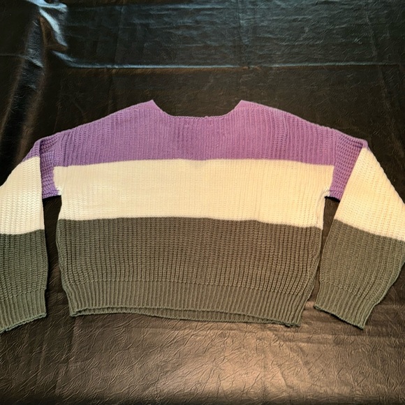 Sweater by no comment, Size M, EUC - Picture 5 of 8